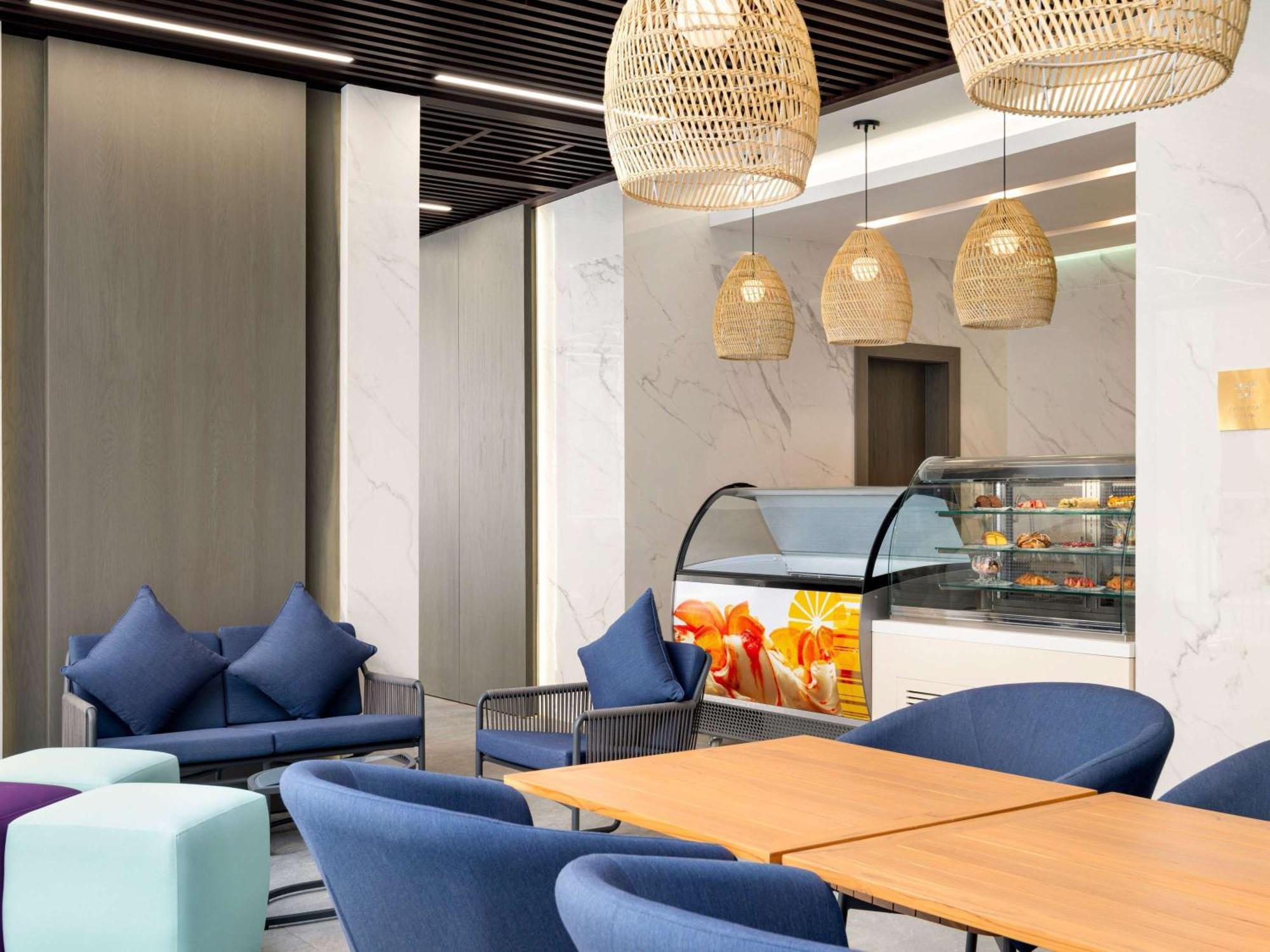 Mercure Riyadh Al Anoud Riade Exterior foto