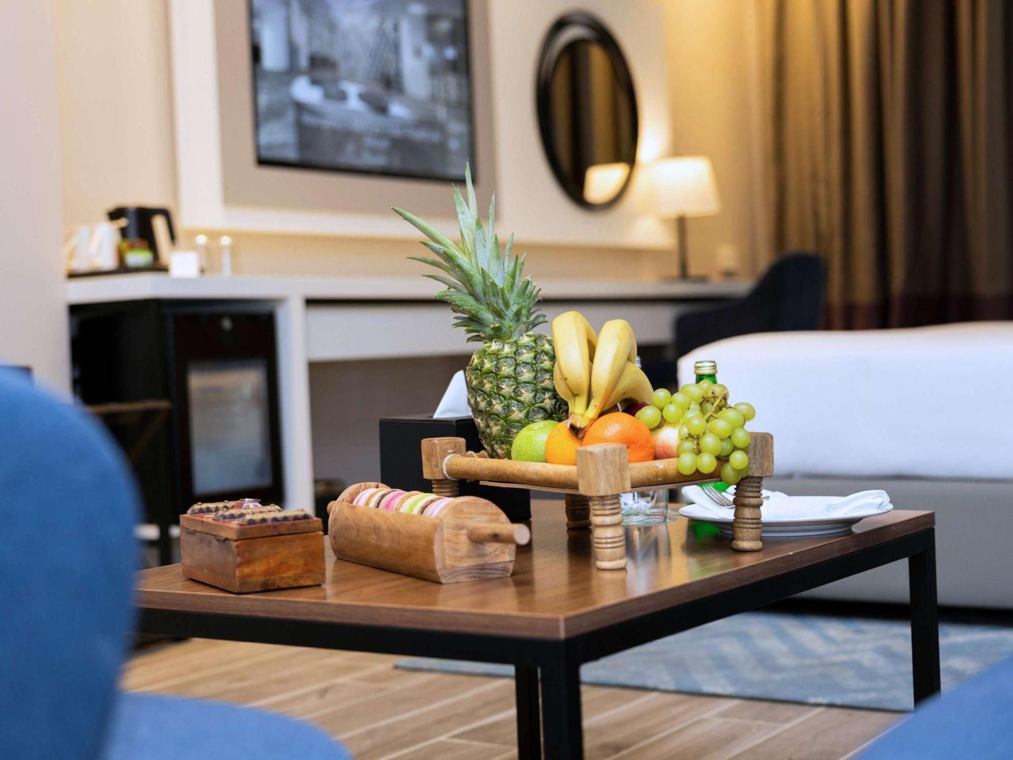 Mercure Riyadh Al Anoud Riade Exterior foto