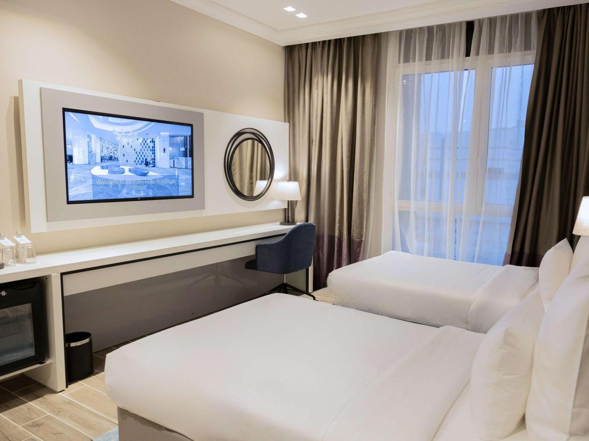 Mercure Riyadh Al Anoud Riade Exterior foto